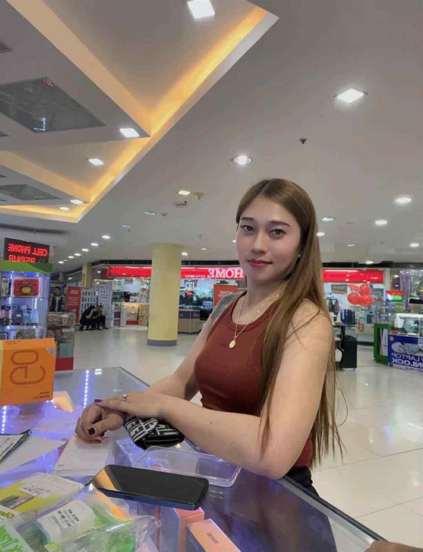 nikki02