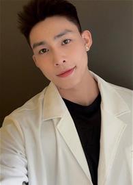 Alex Chong