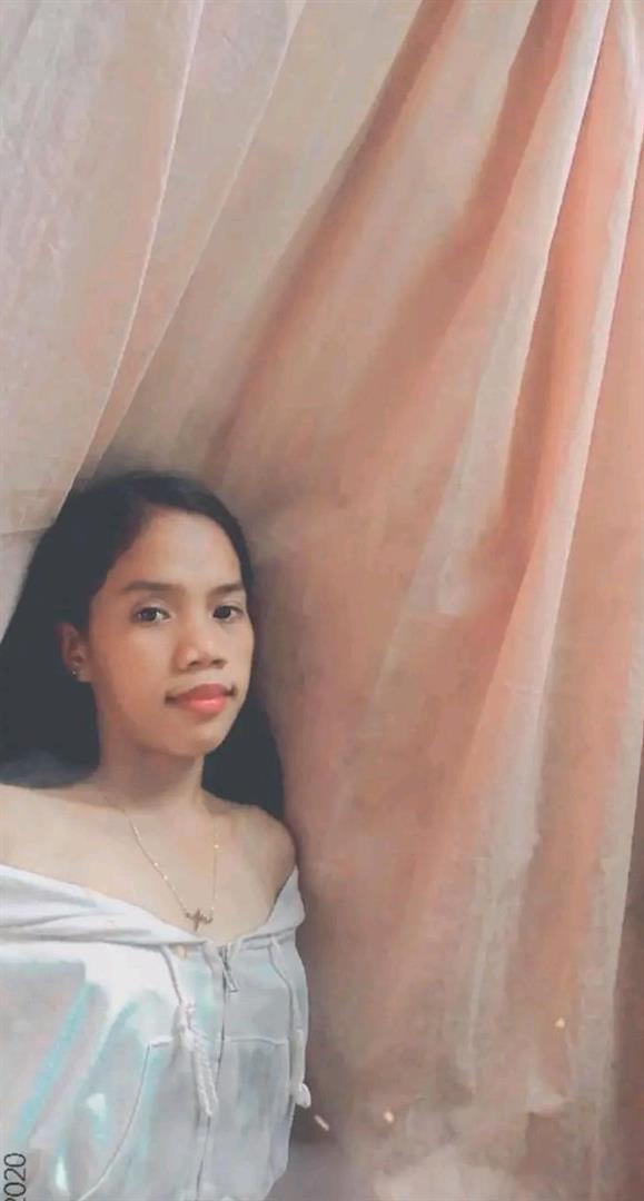 Filipina girl 18