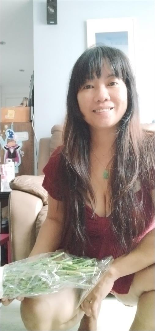 rhea valdez