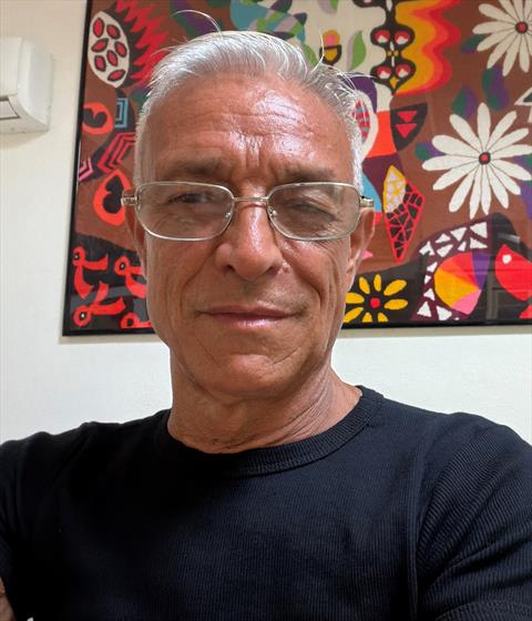 Carlos72