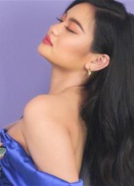 Yumi Lee