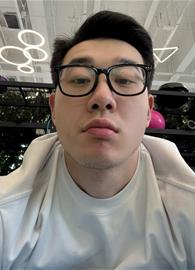 Chris hyun