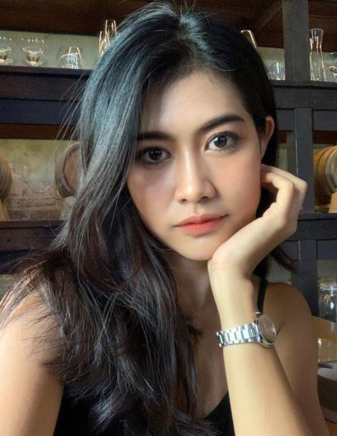 YanisaVaral