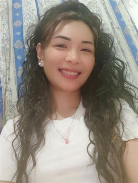cute filipina