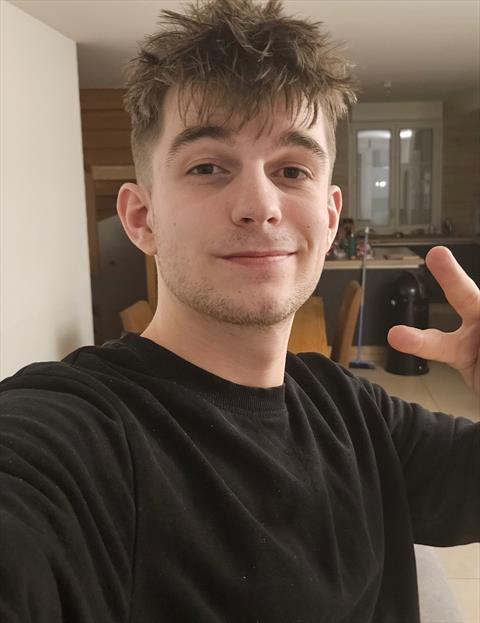 Alex0W0