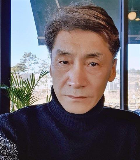 Ethan Zhao