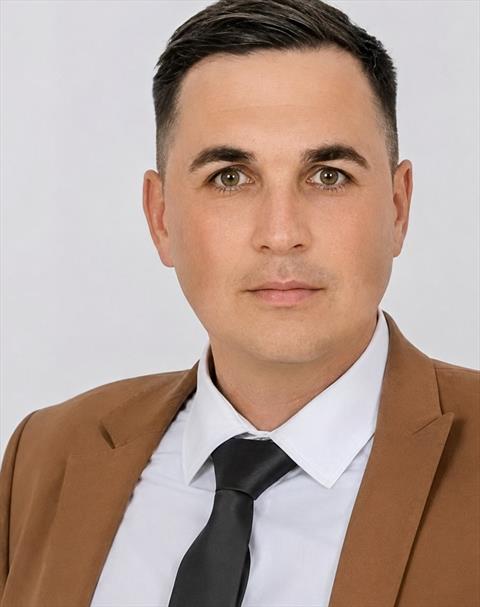Alex3888