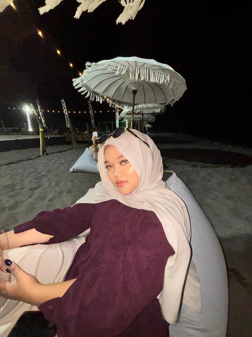 najwa azizah
