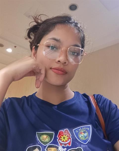 Glaiza Flores