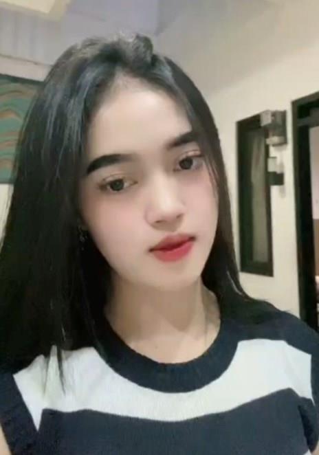 wulan nuraeni