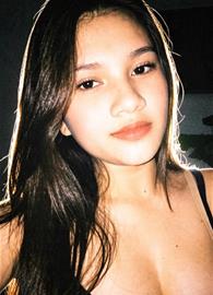 chloe gail