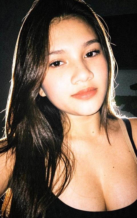 chloe gail