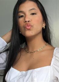 Adriana Valentina