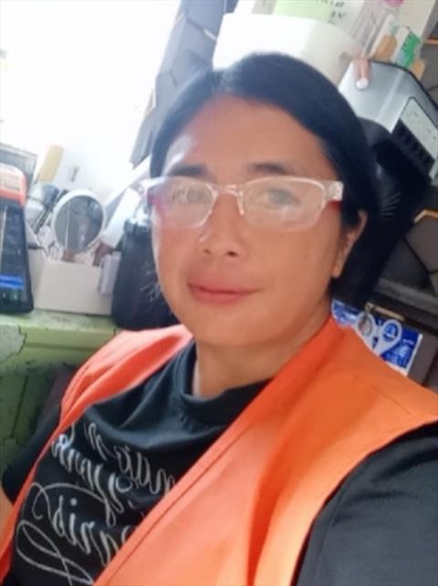 Rowena delos Reyes