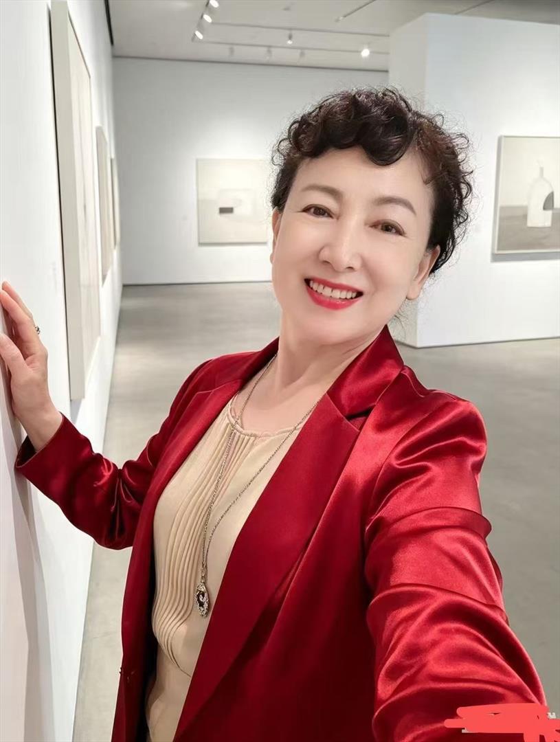 Yujie