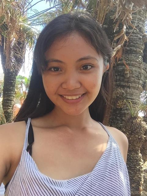 Yannie Zhynn