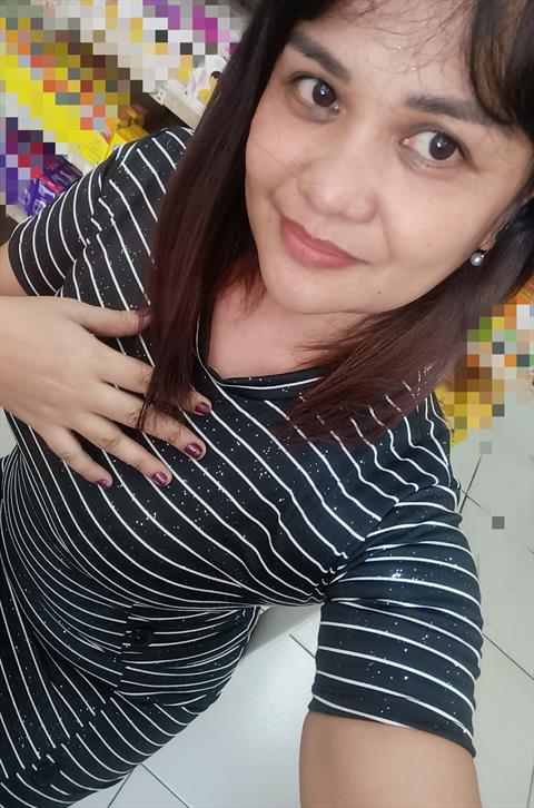 Zhia Celis