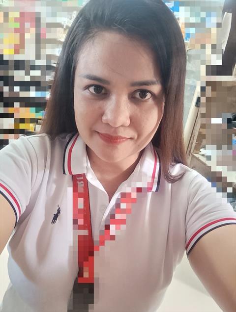 Zhia Celis
