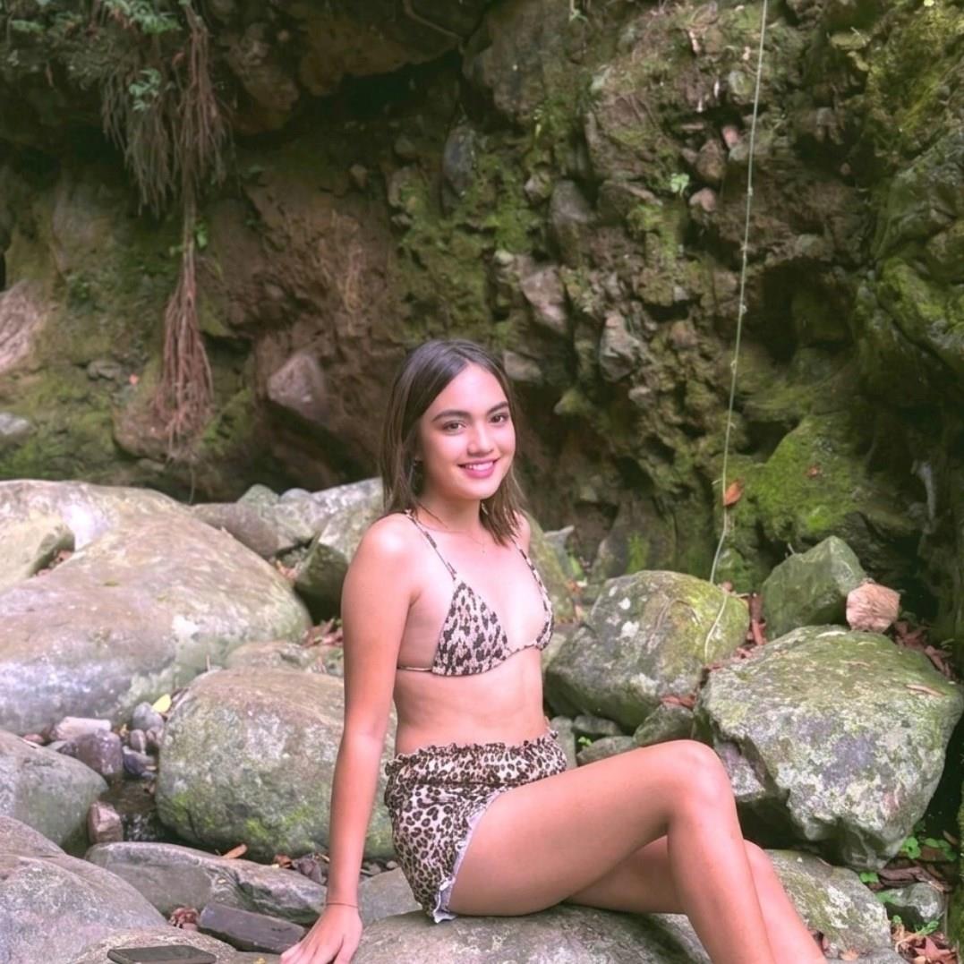 Rowena0