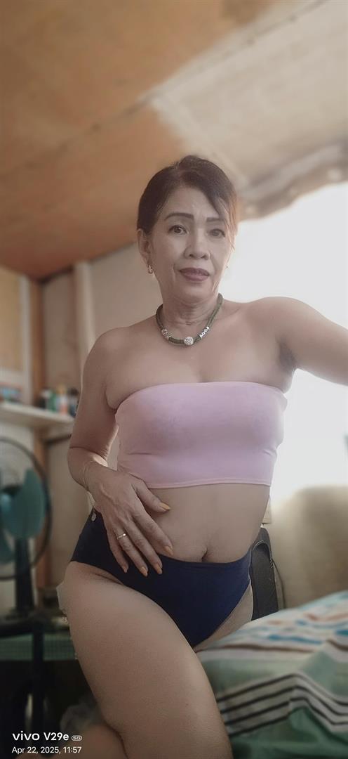 Leah_01