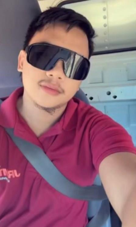 Johnlloyd_20040320