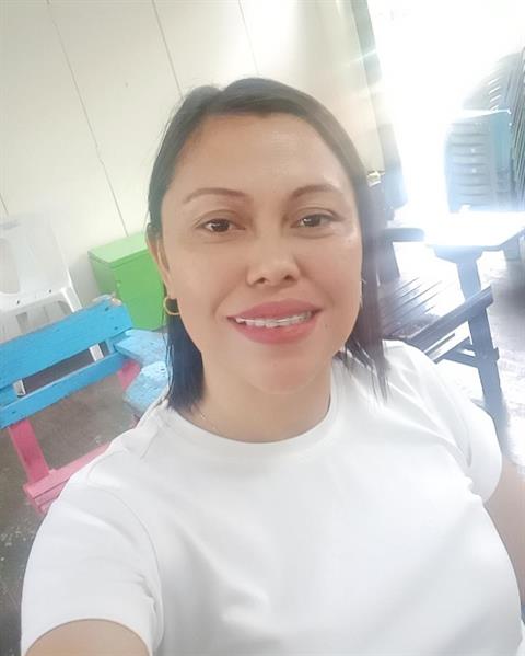 Ina Estacy Sual Suni