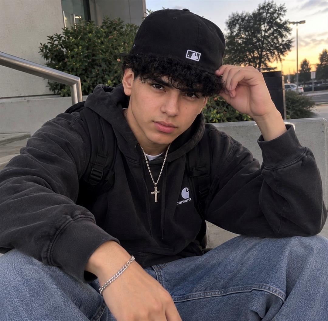 Alex_10