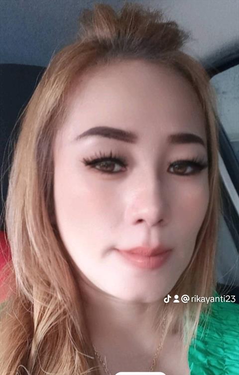 yanti rika