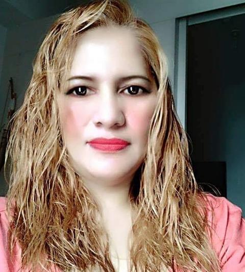 evelyn gabales