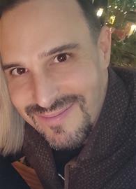 Manos M