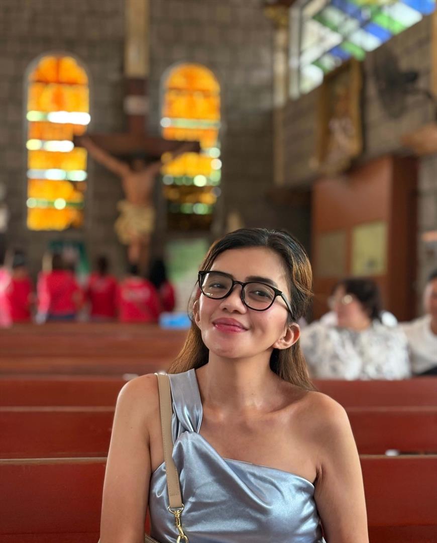 Sweet Filipina
