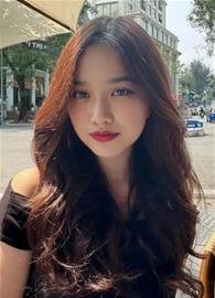 Caroline12