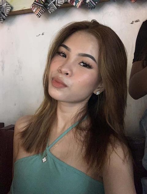rhianna uyangurin