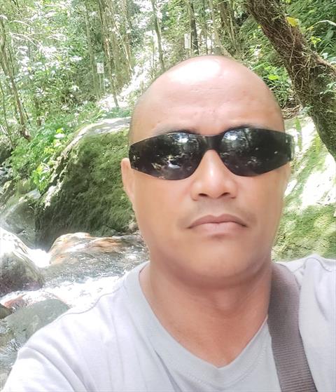 09543576878
