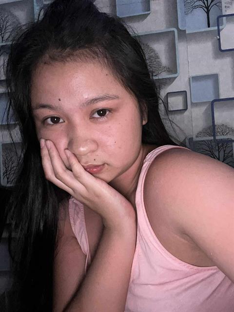 Jhen jhen Flores