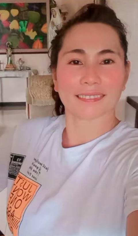 love me who i am