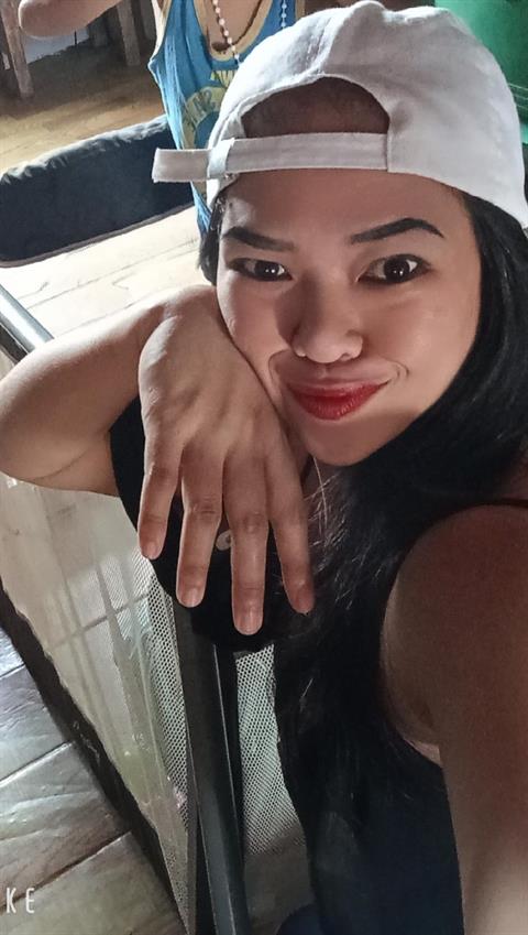 Rowena Tingga
