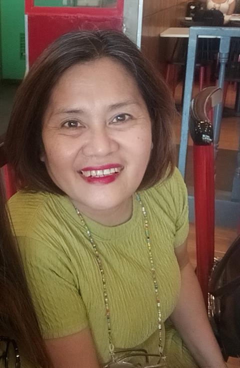 Rowena Calayan