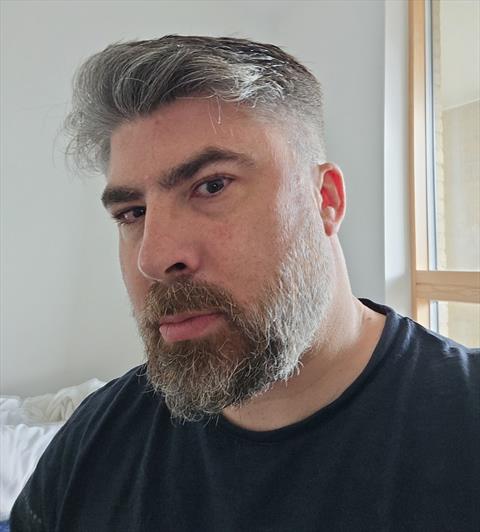 nikoo83