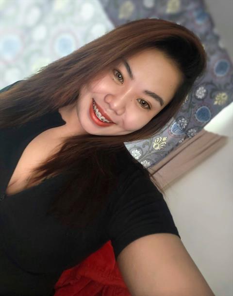 Zee Nicole