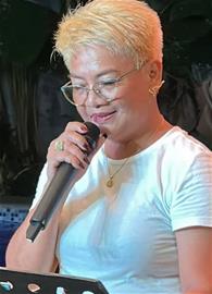 rowenapaguia
