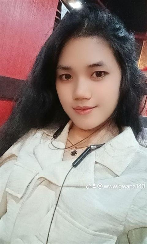 Roselyn_