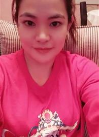 kisses rhea