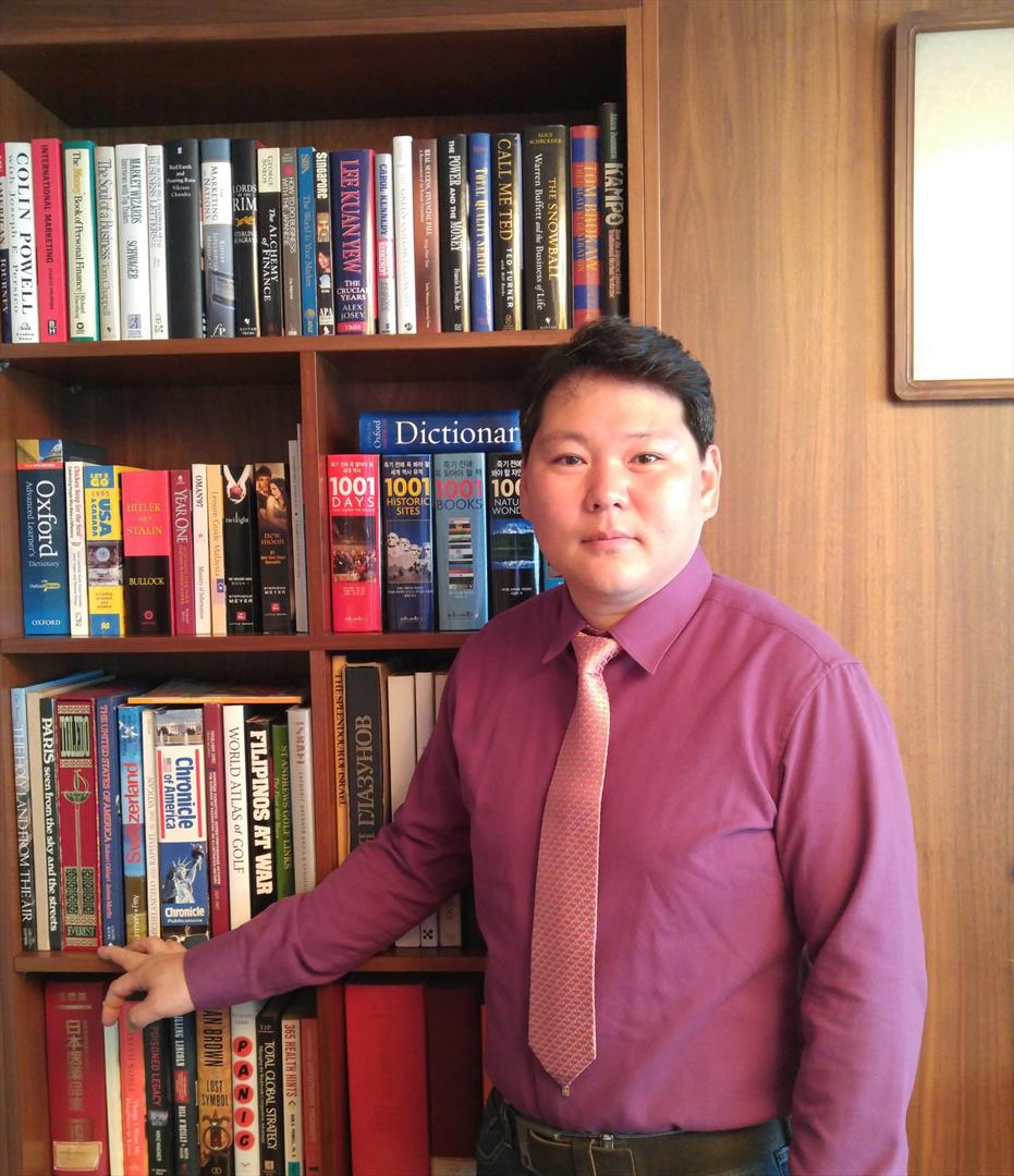 Joon Lee